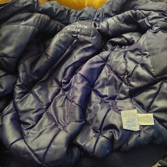 Mountain Ridge Jacket sz Medium - Picture 6 of 10